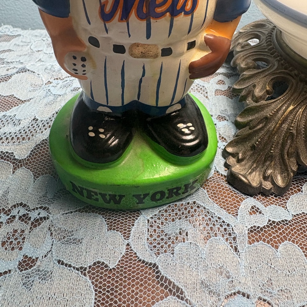 Mets bobblehead Vintage Baseball Player Figurine - Picture 3 of 7